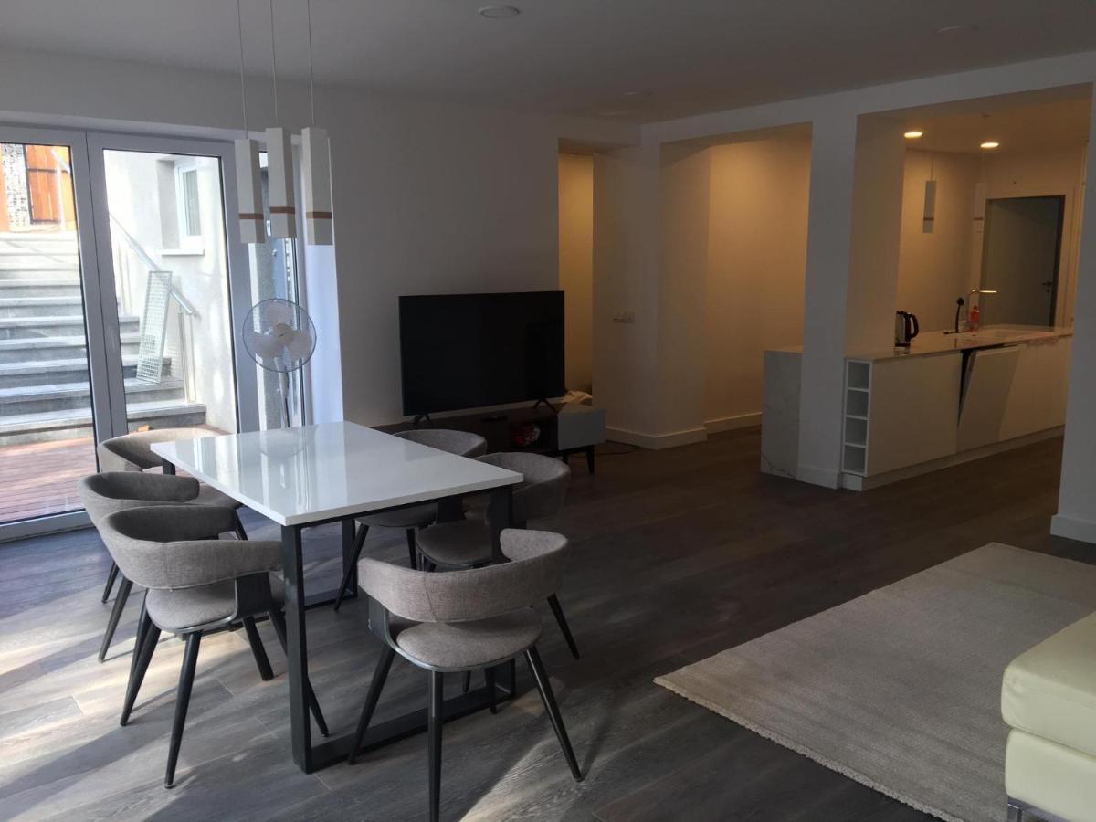 Luksusowy Apartament Pod Lasem, Otwock -Shared Garden, Sauna, Wood Hot Tub! Hot Tub Seasonal! Exteriör bild