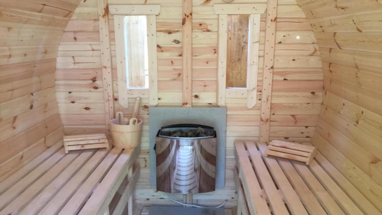 Luksusowy Apartament Pod Lasem, Otwock -Shared Garden, Sauna, Wood Hot Tub! Hot Tub Seasonal! Exteriör bild