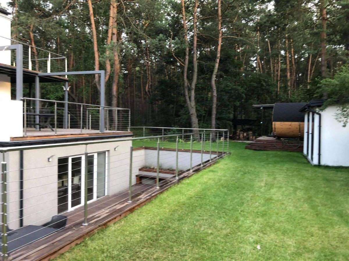 Luksusowy Apartament Pod Lasem, Otwock -Shared Garden, Sauna, Wood Hot Tub! Hot Tub Seasonal! Exteriör bild